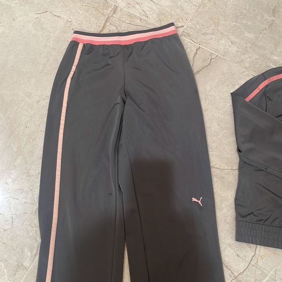 Puma joggers sweat pants jacket tops Set size Small gray pink very classy Rare - Picture 8 of 10